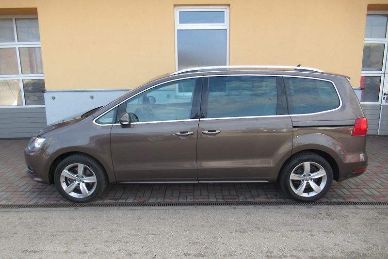 Volkswagen Sharan 2.0TDI 4x4 PANORAMA NAVI TAŽNÉ - fotka 7 z 28