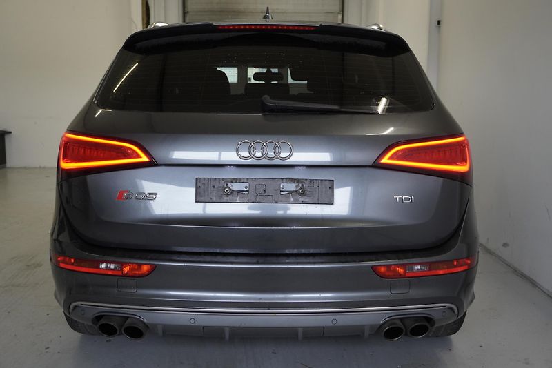 Audi SQ5 3.0 TDi 240 kW COMPETITION 4x4 - fotka 10 z 44