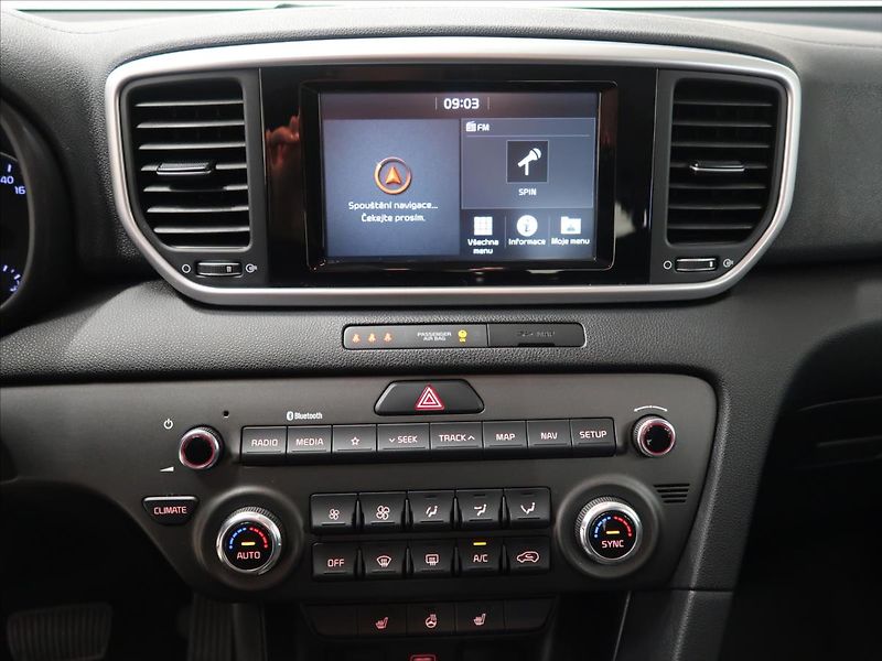 Kia Sportage 1,6 CRDI AUTOMAT Exclusive CZ - fotka 25 z 41
