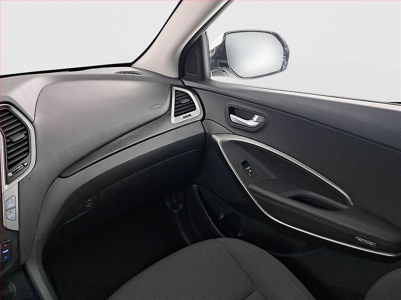 Hyundai Santa Fe (2017) 2.4 GDI, 4X4, Tempomat - fotka 8 z 18