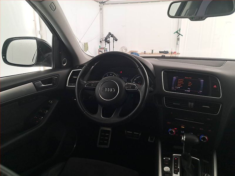 Audi Q5 (2013) Exclusive 2.0 TFSI, 4X4 - fotka 7 z 21