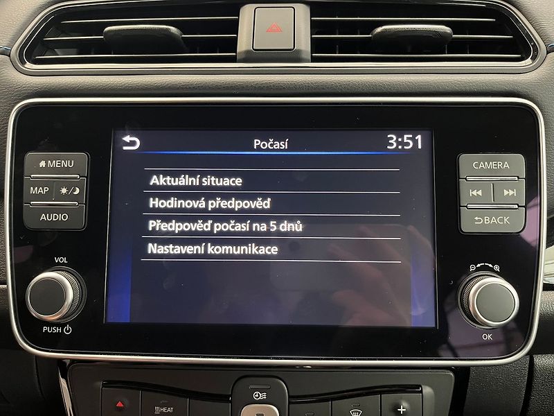 Nissan Leaf N-Connecta, 110 kW, 40kWh - fotka 68 z 72