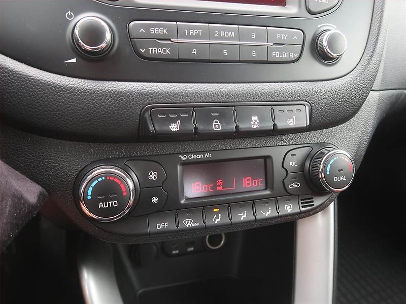 Kia Ceed (2014) Gold 1.4 CVVT, Serv.kniha - fotka 14 z 14
