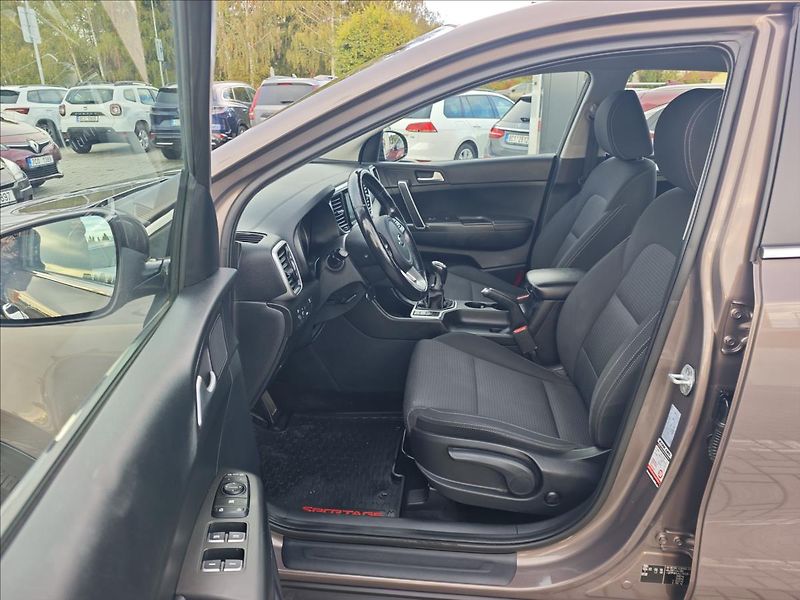 Kia Sportage 1,6 GDi  Exclusive - fotka 10 z 22