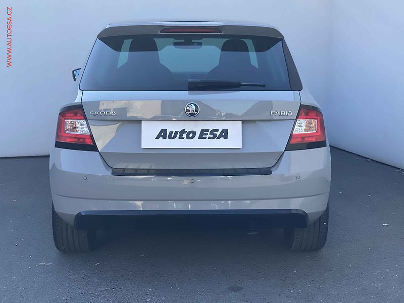 Škoda Fabia (2017) 1.2 TSi, Monte Carlo, panor - fotka 5 z 19