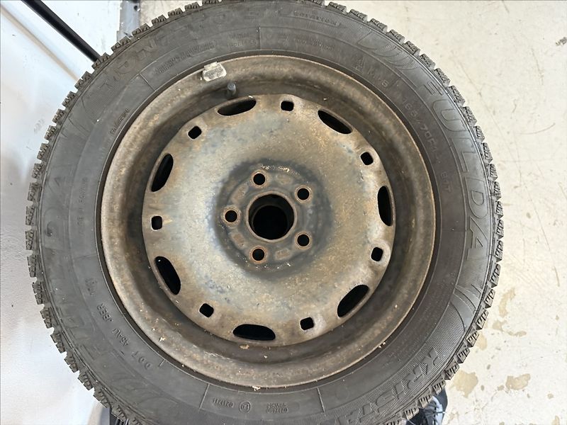 Volkswagen Polo 1,2 i klima,2x kola,nová STK - fotka 22 z 24