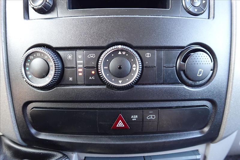 Mercedes-Benz Sprinter 2,2 CDI  316CDI MRAZÁK DO -30° - fotka 27 z 31