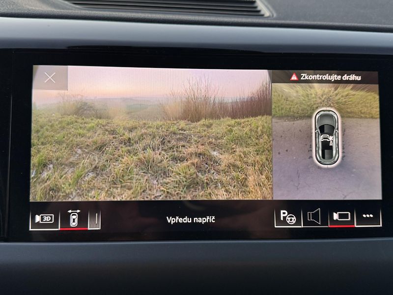 Audi e-tron GT Quattro HUD 360 Vzduch SoH 91% - fotka 25 z 32