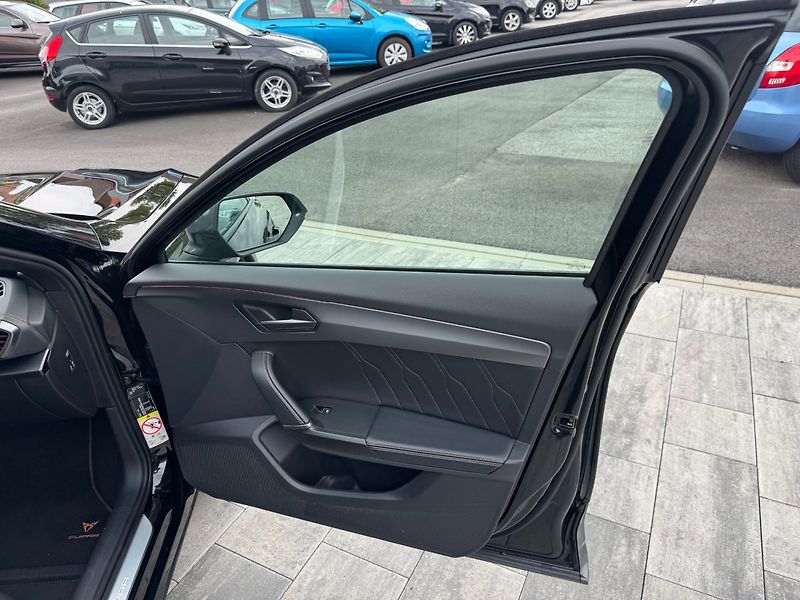 Cupra Formentor (2021) VZ e-Hybrid 180kW - fotka 27 z 31