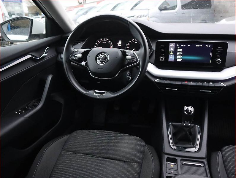 Škoda Octavia (2021) 2.0 TDI, Serv.kniha, Tempomat - fotka 7 z 21