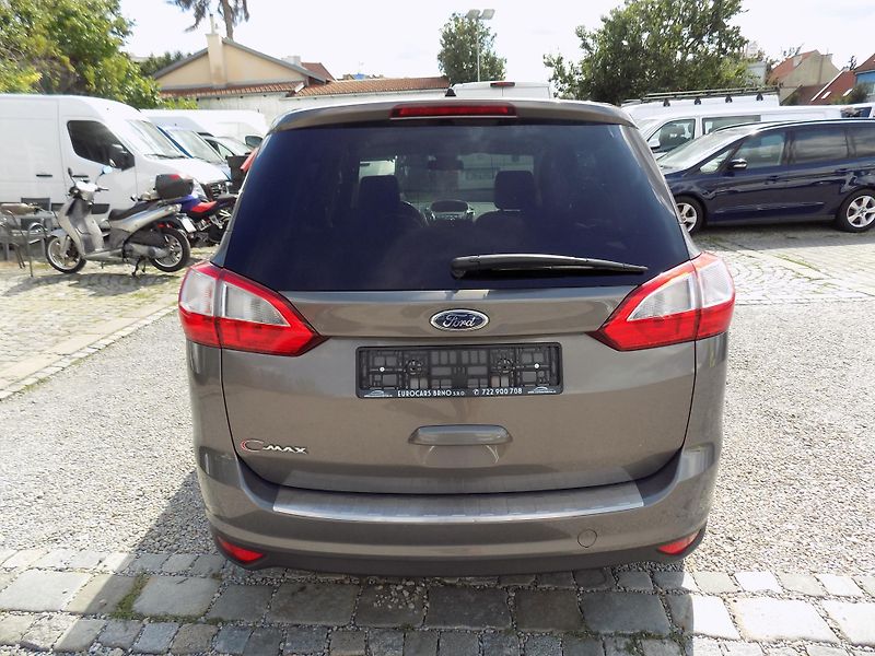 Ford Grand C-MAX 2,2 TDCI 103 KW AUTO/AC, TEMP - fotka 12 z 45