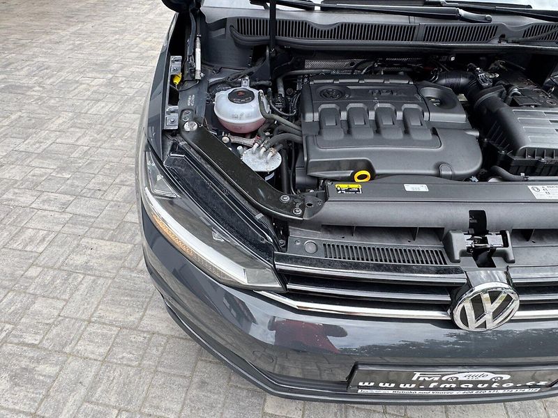 Volkswagen Touran (2018) 1.6 TDi - fotka 29 z 31