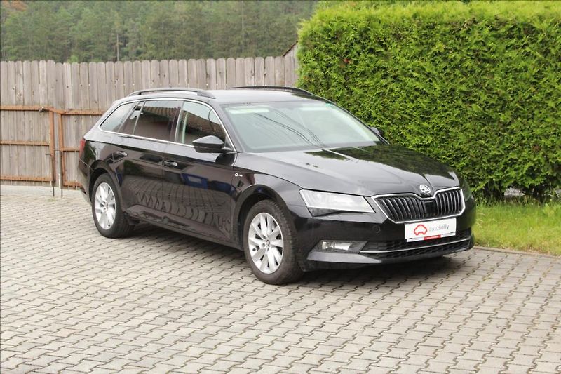 Škoda Superb 2,0 TDi  AMBITION 4X4 110kW - fotka 7 z 24