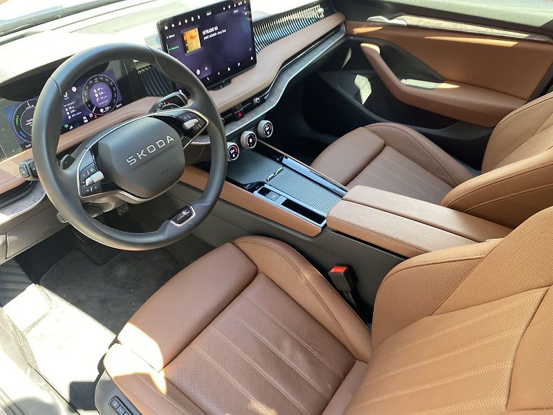 Škoda Superb (2025) Combi iV 1.5 TSI DSG L&K - fotka 9 z 41