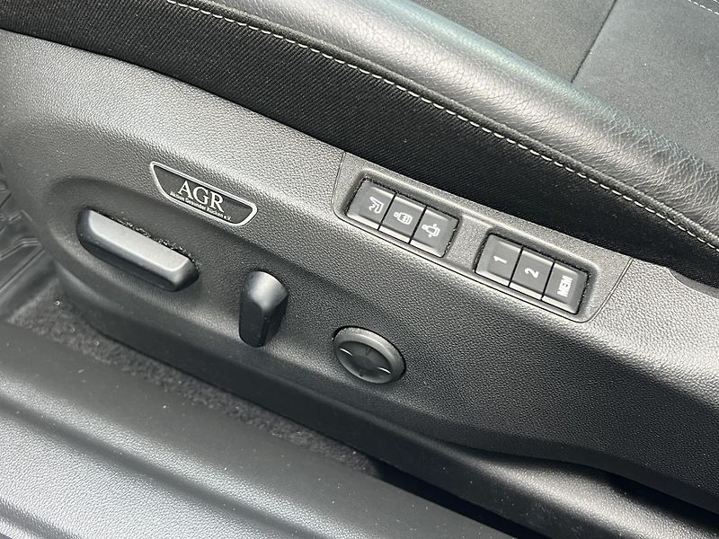 Opel Insignia (2022) 2.0CDTi 128kW AUTOMAT ELEGANCE - fotka 19 z 31