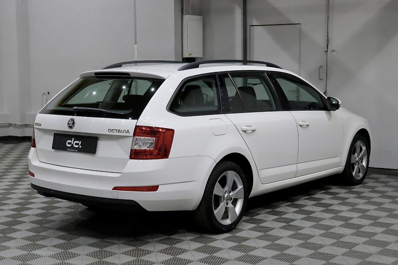 Škoda Octavia 3 Combi 1.4 TSI 103 kW - fotka 6 z 28