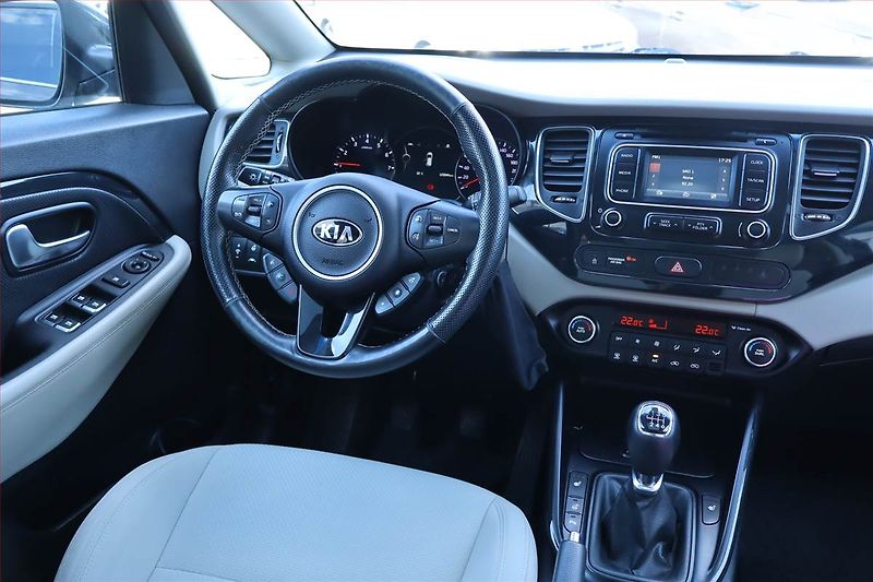 Kia Carens (2016) 1.6 GDI, Serv.kniha, Tempomat - fotka 7 z 26