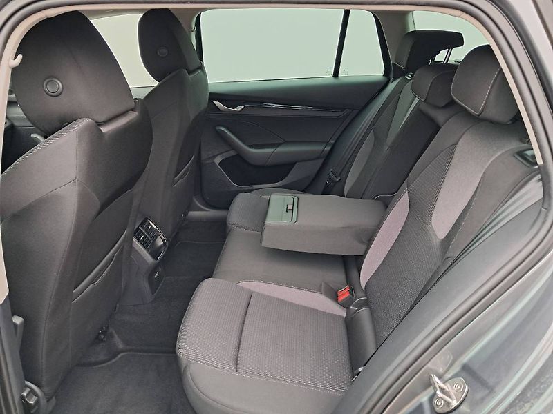 Škoda Octavia (2024) Combi IV  Selection  1.5 TSI / - fotka 23 z 29