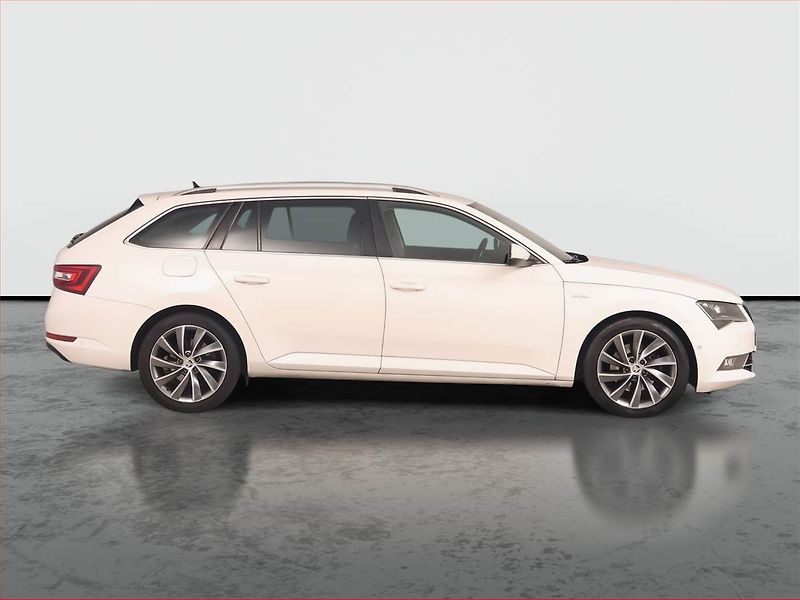 Škoda Superb (2017) Laurin&Klement 2.0 TDI 4x4 - fotka 6 z 22