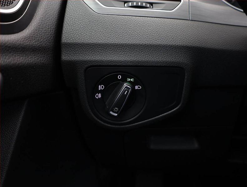 Volkswagen Golf Sportsvan (2019) 1.5 TSI, ČR,1.maj, Tempomat - fotka 14 z 18