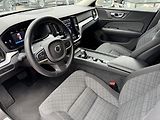 Volvo S60 (2024) 2.0i B4 Core Ad.LED Kamera - náhled 24