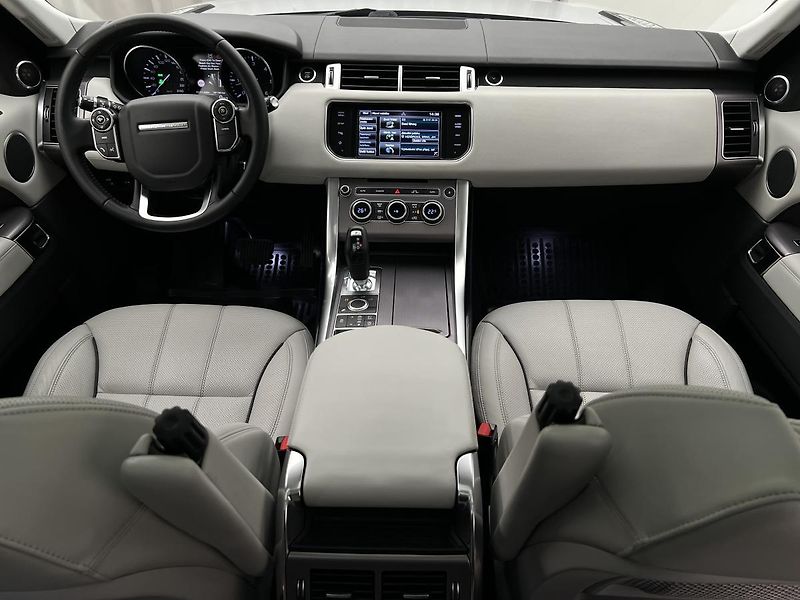 Land Rover Range Rover Sport 3.0 TDV6 HSE AWD AUT - fotka 2 z 37