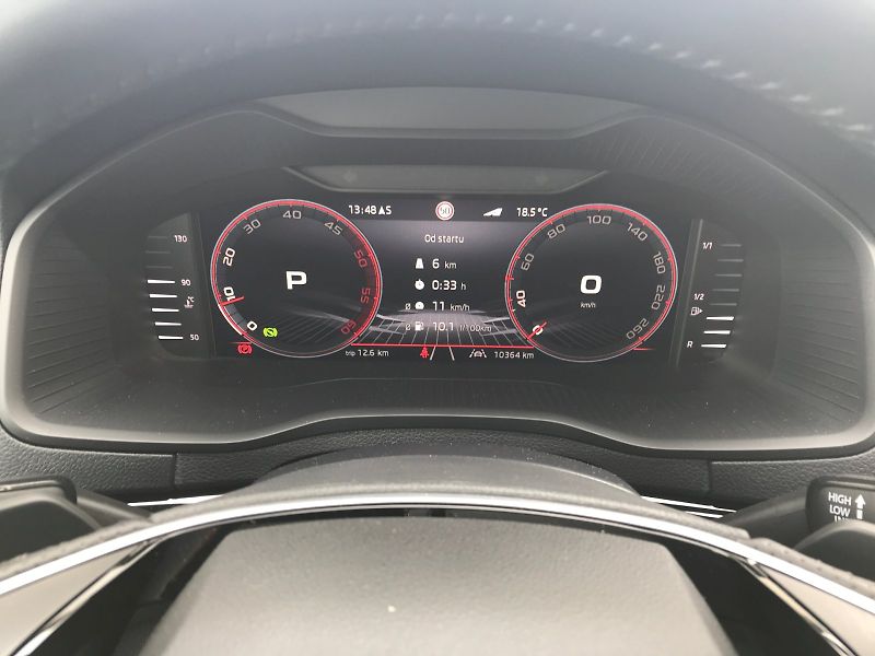 Škoda Karoq (2026) SPORTLINE 2,0 TDI 4X4 DSG - fotka 8 z 29