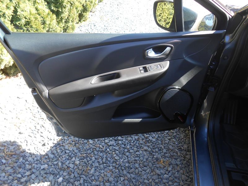 Renault Clio 0.9TCe,KLIMA,NAVI,114TKm!! - fotka 23 z 39