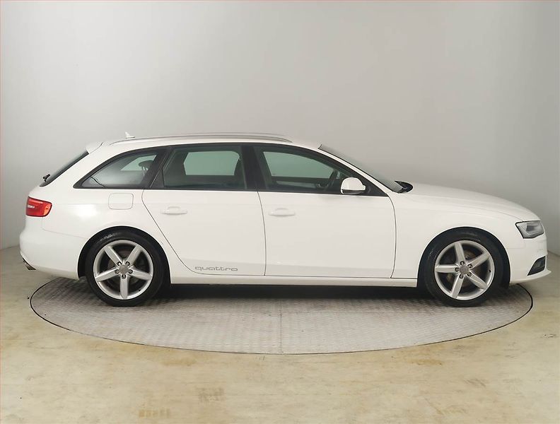Audi A4 (2013) 1.8 TFSI, 4X4, Navi, Xenony - fotka 6 z 19