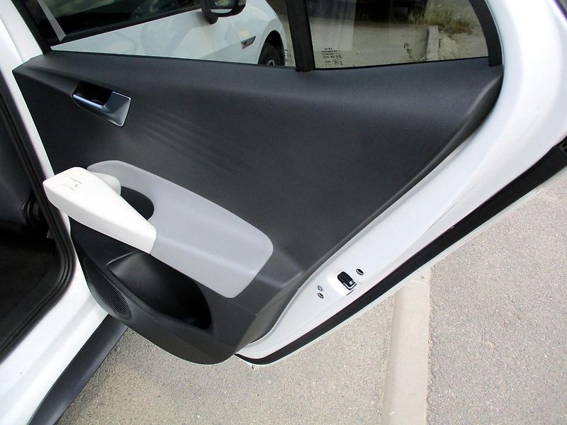 Volkswagen ID.3 PRO PERFOR 150kW (62kWh) 93TKM - fotka 36 z 51