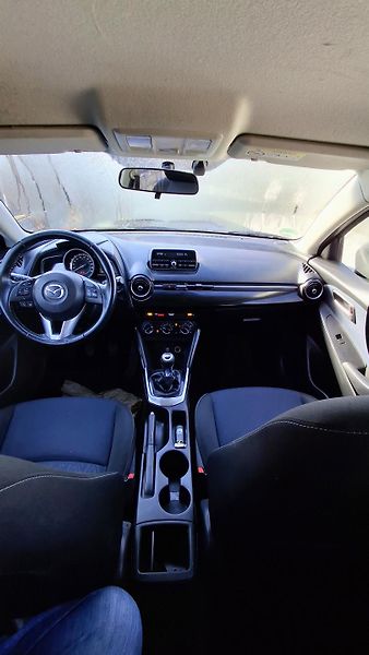 Mazda 2 1.5 66 kw servisní historie - fotka 30 z 50
