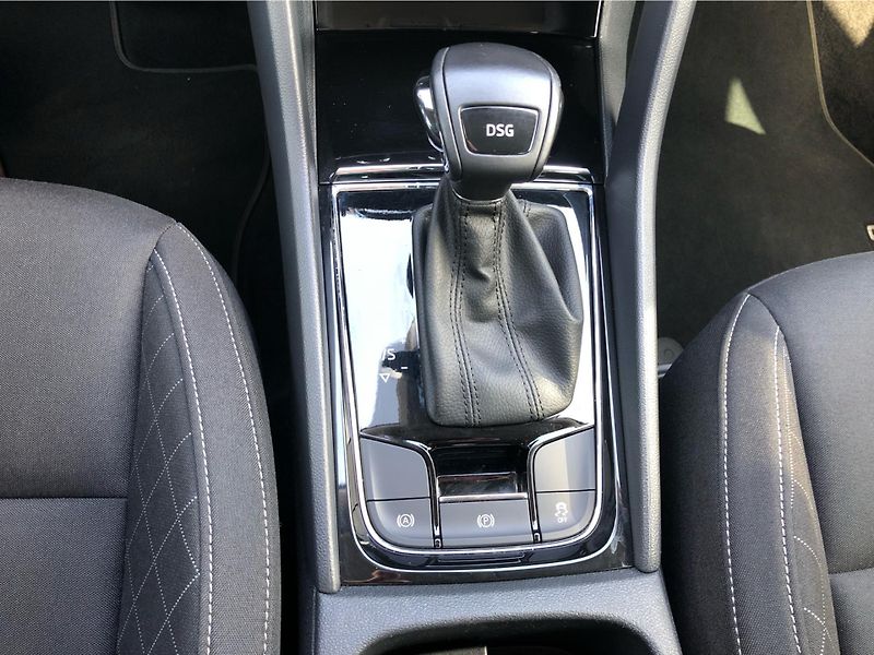 Škoda Karoq 2.0 TDi DSG 7st. AMBITION - fotka 23 z 29