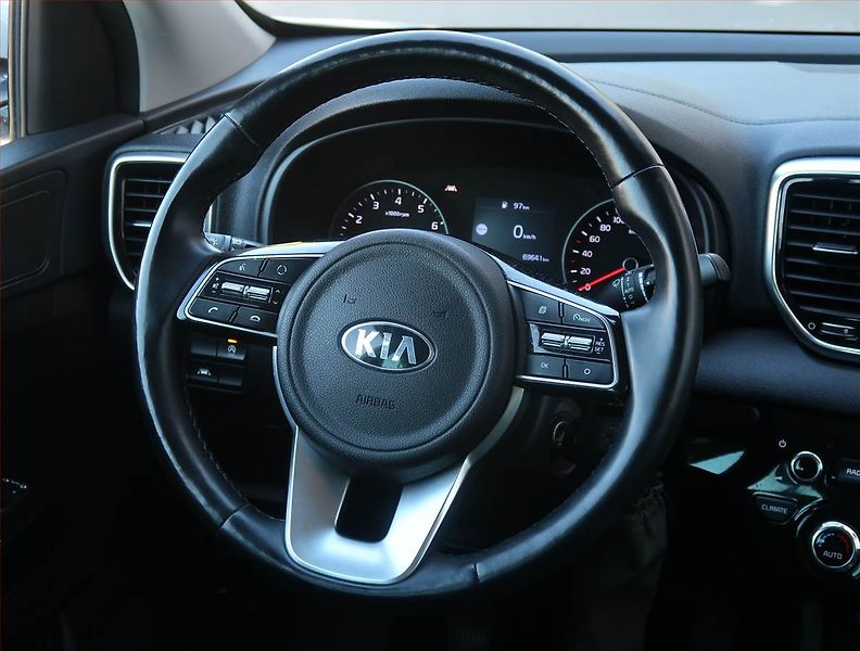 Kia Sportage (2019) 1.6 GDI, Serv.kniha, Navi - fotka 21 z 22