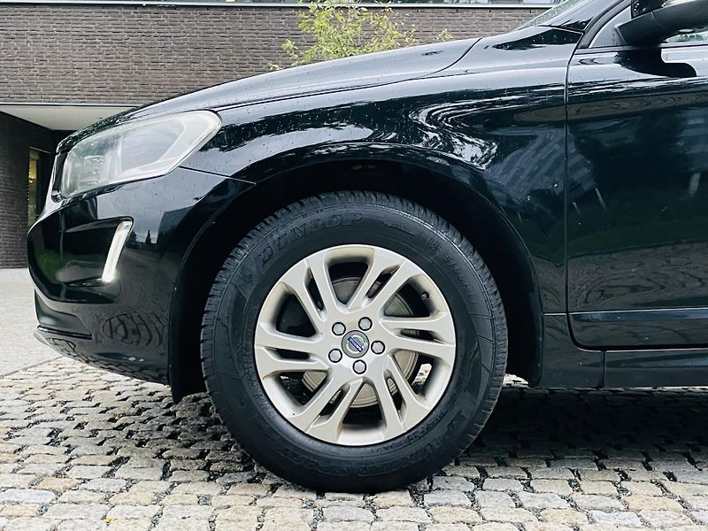 Volvo XC60 2.4D 4x4 AUT SERVISKA TAŽNÉ - fotka 43 z 43