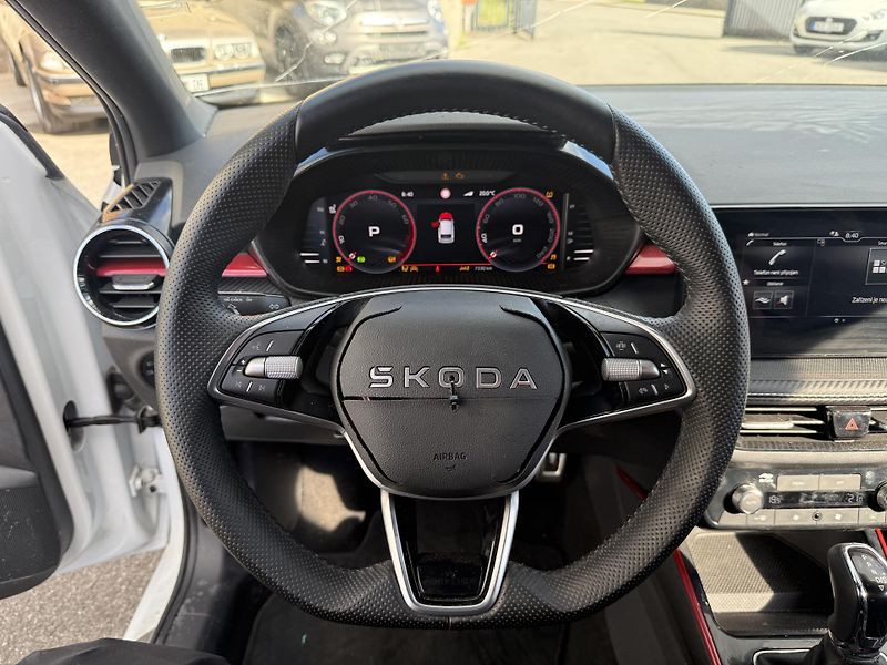 Škoda Fabia Monte Carlo 1.0 TSI 85 kW - fotka 19 z 26