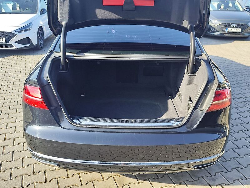Audi A8 3.0 TDI/190kW V6 Quattro AT. - fotka 10 z 37
