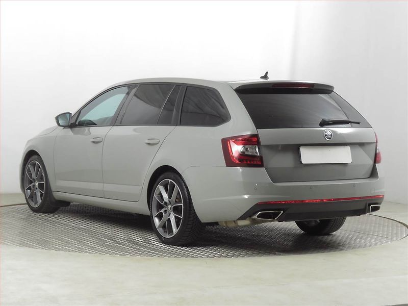 Škoda Octavia (2018) RS 2.0 TDI 4x4 DSG, 4X4 - fotka 4 z 22