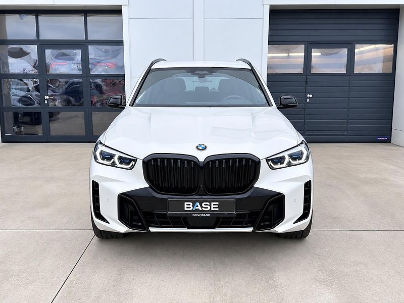 BMW X5 xDrive40d M-Sport PRO - fotka 2 z 33