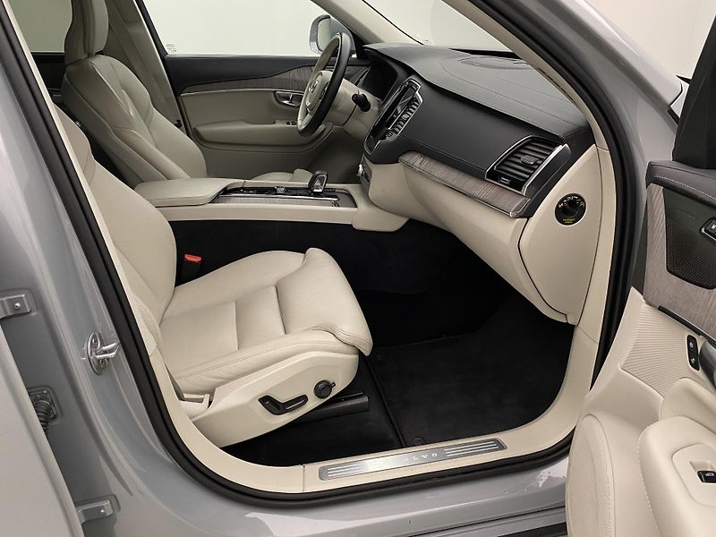 Volvo XC90 B5 AWD BRIGHT PLUS AUT CZ 7m - fotka 23 z 61