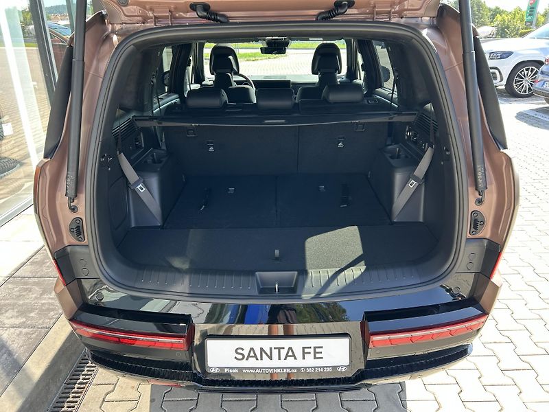 Hyundai Santa Fe 26 7S 1,6 TGDI HEV CALLIGRAPHY - fotka 9 z 44