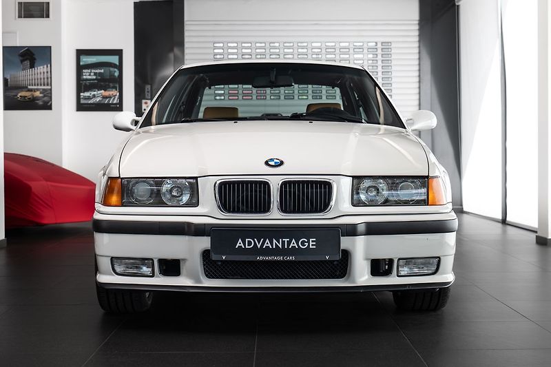 BMW M3 E36 Manuál - fotka 2 z 19