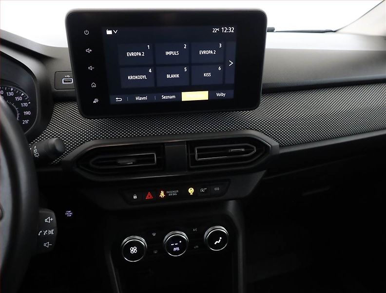 Dacia Jogger (2022) Extreme 1.0 TCe, LPG, 7 míst - fotka 10 z 20