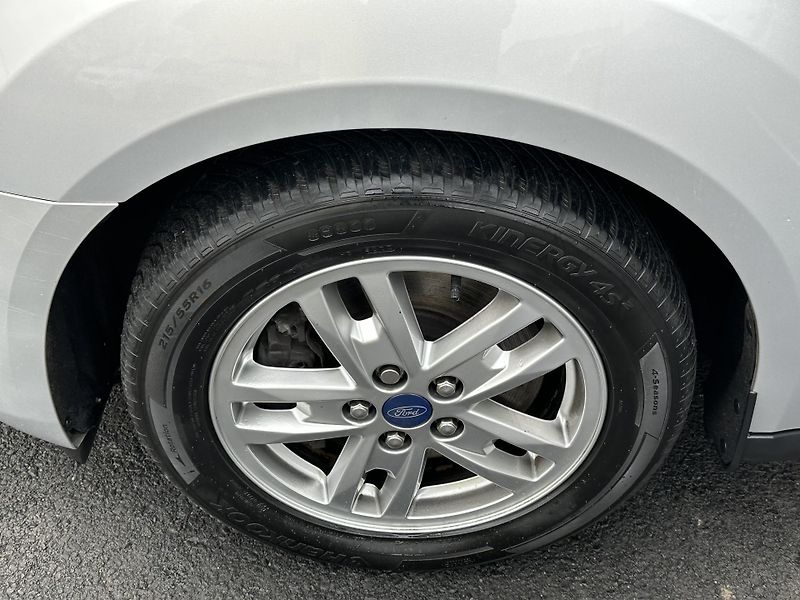 Ford Tourneo Connect (2018) 1.5/88kW* 7.Míst * 1.Maj. - fotka 43 z 50