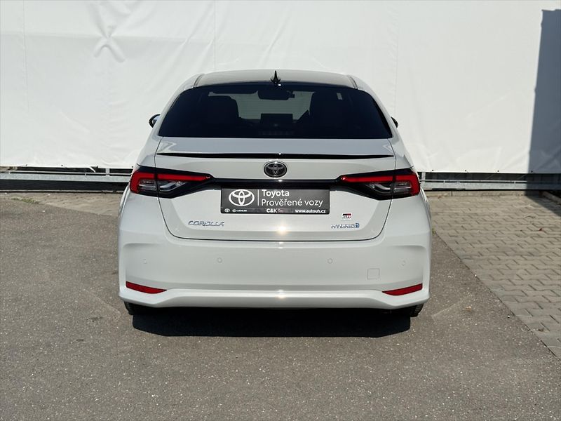 Toyota Corolla 1,8 GR sport - fotka 5 z 19
