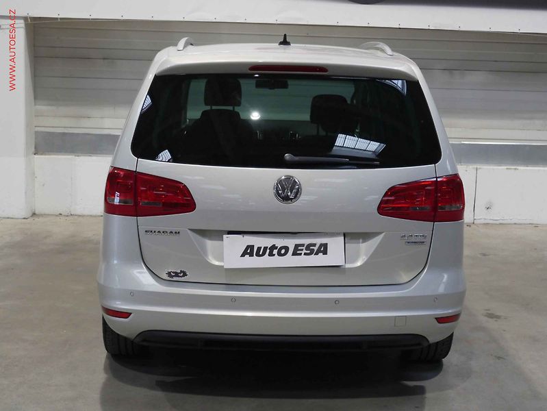 Volkswagen Sharan (2013) 2.0. TDI, servis.kniha, DSG - fotka 5 z 24