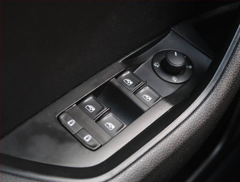 Škoda Superb (2018) Ambition 1.5 TSI, Automat - fotka 16 z 23