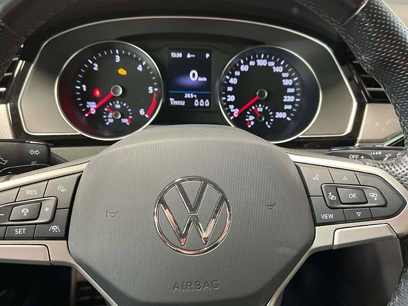 Volkswagen Passat (2022) 2.0 TDI Alltrack 4MOT DSG - fotka 16 z 20
