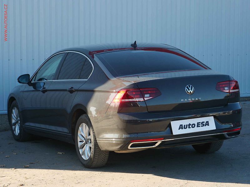 Volkswagen Passat (2020) 1.5 TSi, ČR, Business, LED - fotka 6 z 24