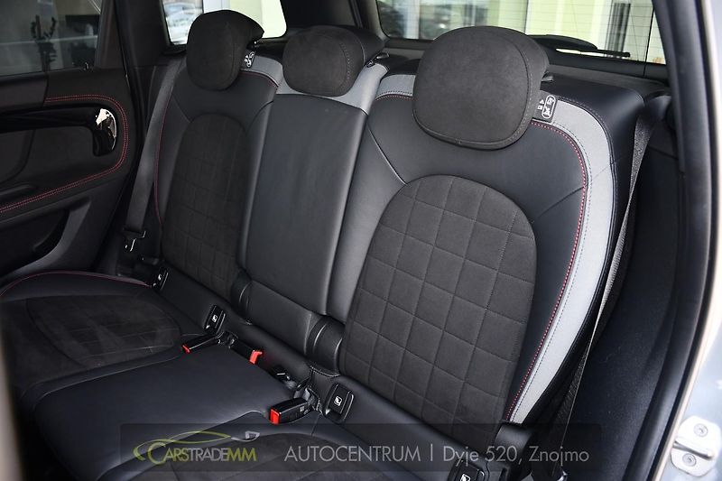 Mini Countryman JCW ALL4  300K ČR - fotka 14 z 56