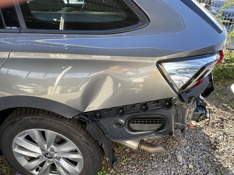 Škoda Octavia 1,5 TSi DSG  - fotka 7 z 20